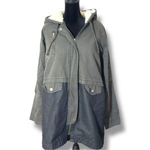 Sun & Shadow Hooded 2 Tone Faux Fur Lined Zip Up Canvas Army Fatigue Jacket